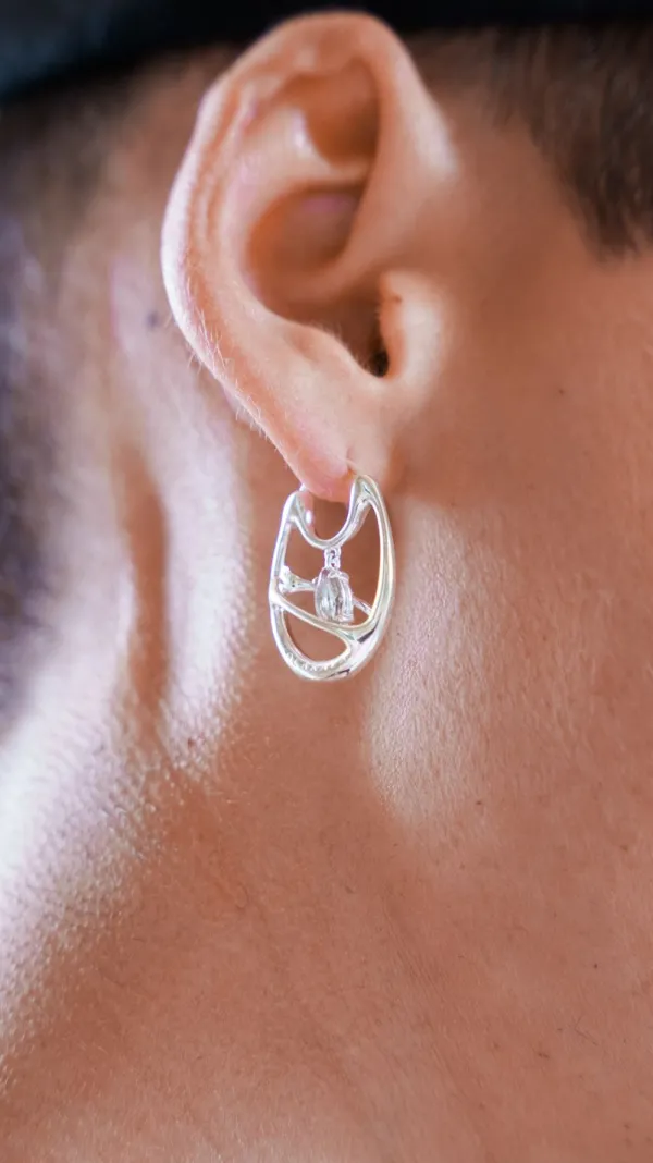 OLAKALA Core Protector Earring Silver New
